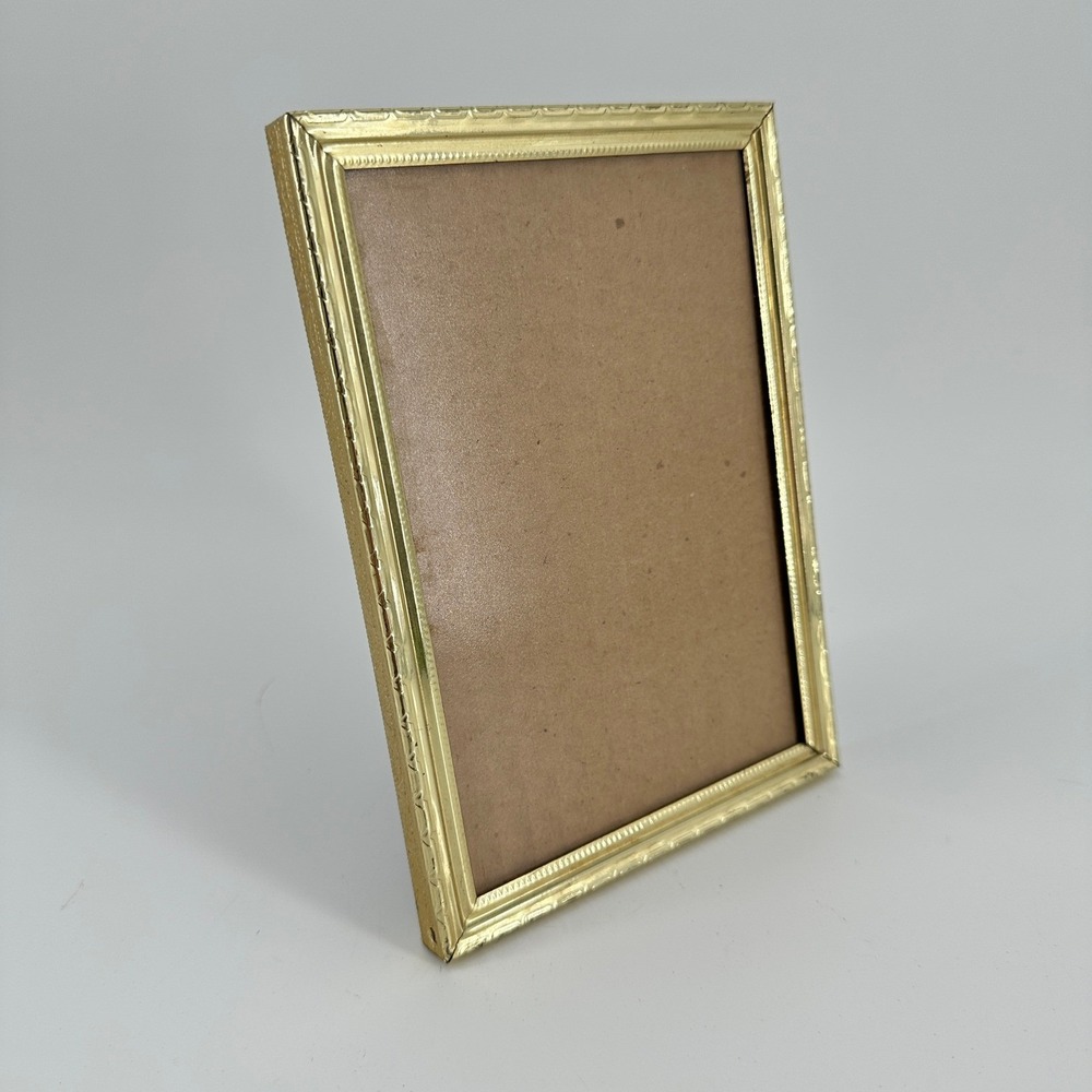 Vintage Gold Tone Ornate Embossed Metal 5x7 Picture Frame Tabletop Wall Mount